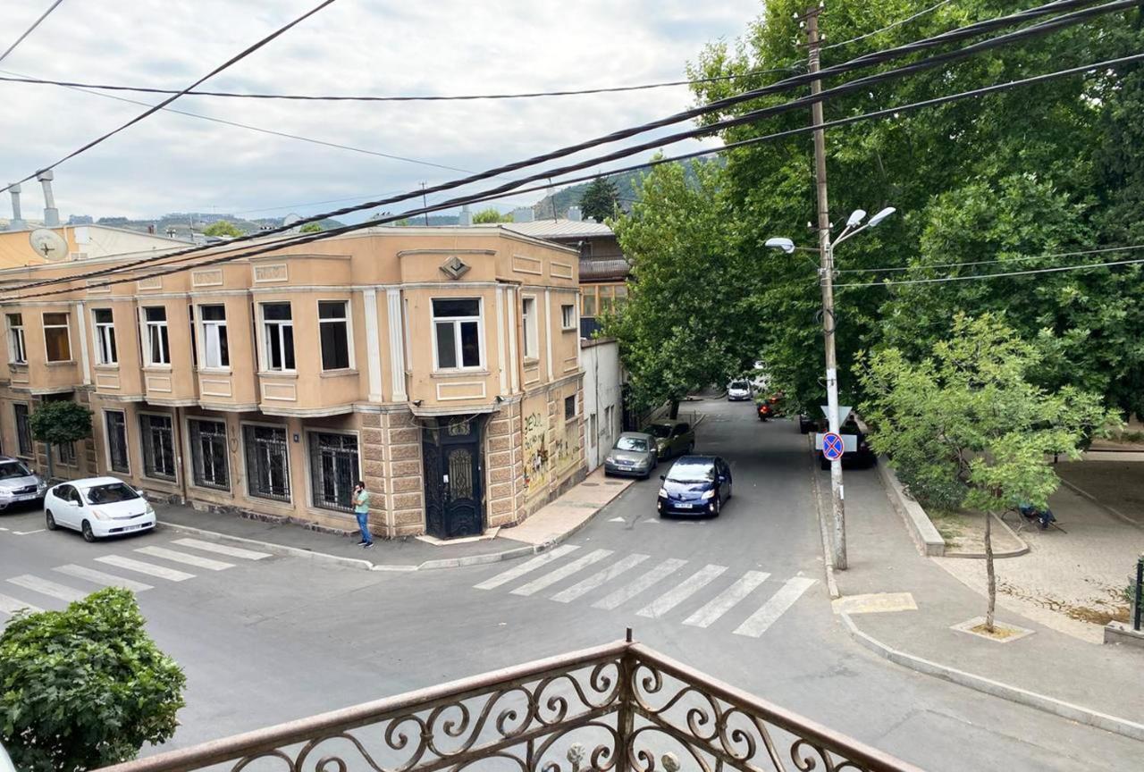 Pretty House Apartment Tbilisi Ngoại thất bức ảnh